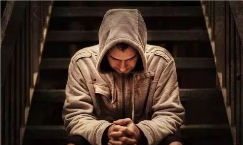 【认知】为什么穷人大多都很自卑?插图 【认知】为什么穷人大多都很自卑?插图